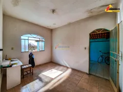 Casa com 2 Quartos à venda, 53m² no Bom Pastor, Divinópolis - Foto 1