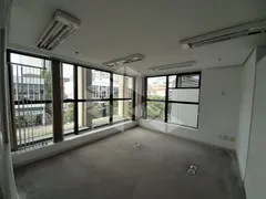 Conjunto Comercial / Sala para alugar, 223m² no Higienópolis, Porto Alegre - Foto 17