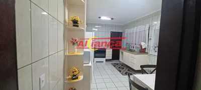 Sobrado com 4 Quartos para alugar, 220m² no Parque Renato Maia, Guarulhos - Foto 8