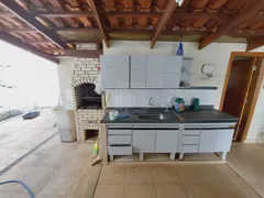 Casa com 3 Quartos para alugar, 250m² no Nossa Senhora Aparecida, Uberlândia - Foto 14