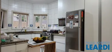 Casa de Condomínio com 3 Quartos à venda, 350m² no Jardim Indaiá, Embu das Artes - Foto 9
