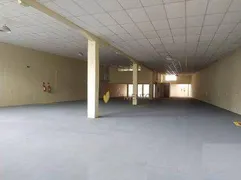 Galpão / Depósito / Armazém para venda ou aluguel, 660m² no Vila Vilma, Santo André - Foto 1