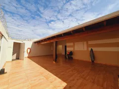 Casa com 3 Quartos à venda, 150m² no Santa Rosa, Uberlândia - Foto 3