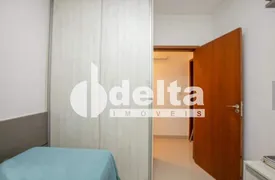 Casa com 3 Quartos à venda, 200m² no Alto Umuarama, Uberlândia - Foto 4