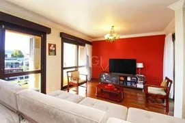 Casa com 4 Quartos para alugar, 280m² no Cavalhada, Porto Alegre - Foto 2