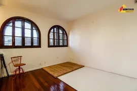 Casa com 6 Quartos à venda, 250m² no Centro, Divinópolis - Foto 6