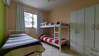 Apartamento com 2 Quartos para alugar, 75m² no Centro, Bombinhas - Foto 11