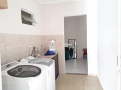 Casa com 4 Quartos à venda, 250m² no Monte Belo, Taubaté - Foto 11