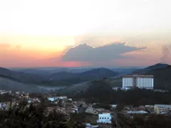 Sobrado com 3 Quartos à venda, 194m² no Parque das Fontes, Águas de Lindóia - Foto 2