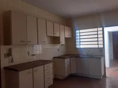 Sobrado com 4 Quartos à venda, 186m² no Centro, Araraquara - Foto 1