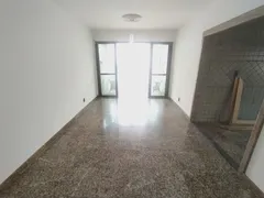 Sobrado com 4 Quartos para alugar, 425m² no Vigilato Pereira, Uberlândia - Foto 10