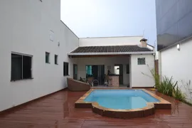 Casa com 3 Quartos à venda, 211m² no Santa Mônica, Uberlândia - Foto 35