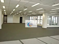 Conjunto Comercial / Sala para alugar, 266m² no Itaim Bibi, São Paulo - Foto 2