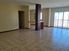 Apartamento com 3 Quartos para alugar, 140m² no Centro, Taubaté - Foto 1