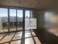 Conjunto Comercial / Sala para alugar, 550m² no Vila São Francisco, São Paulo - Foto 17