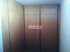 Casa com 5 Quartos à venda, 200m² no Bom Jesus, Uberlândia - Foto 6