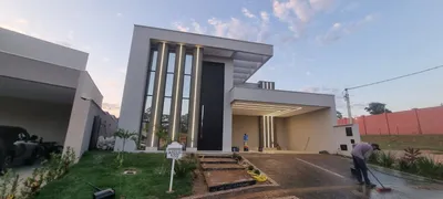 Casa de Condomínio com 4 Quartos à venda, 236m² no Residencial Marília, Senador Canedo - Foto 3