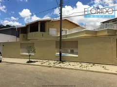 Casa com 3 Quartos à venda, 450m² no Vila Petropolis, Atibaia - Foto 2