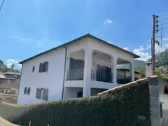 Casa com 4 Quartos à venda, 267m² no Cascatinha, Petrópolis - Foto 2