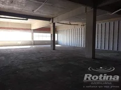 Conjunto Comercial / Sala para alugar, 340m² no Jardim Karaíba, Uberlândia - Foto 3