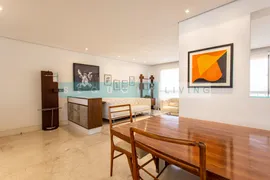 Apartamento com 2 Quartos para alugar, 122m² no Jardim Paulista, São Paulo - Foto 9