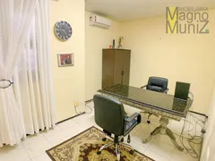 Casa com 3 Quartos para alugar, 266m² no De Lourdes, Fortaleza - Foto 4