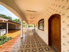 Casa com 3 Quartos para alugar, 403m² no Petropolis, Londrina - Foto 10