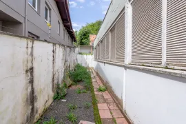 Casa com 4 Quartos para venda ou aluguel, 252m² no Boa Vista, Porto Alegre - Foto 11