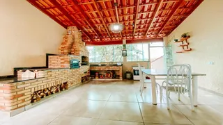 Casa com 2 Quartos para venda ou aluguel, 104m² no Parque Santo Antônio, Jacareí - Foto 17