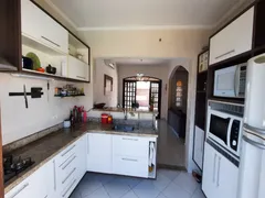 Casa com 3 Quartos à venda, 214m² no Jardim Aruã, Caraguatatuba - Foto 12