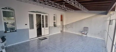 Casa com 3 Quartos à venda, 226m² no Santa Cruz dos Lazaros, Jacareí - Foto 4