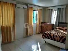 Casa com 5 Quartos à venda, 300m² no Centro, Penha - Foto 28