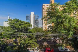 Apartamento com 2 Quartos à venda, 74m² no Jardim do Salso, Porto Alegre - Foto 14