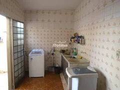 Casa com 3 Quartos à venda, 254m² no Presidente Roosevelt, Uberlândia - Foto 24