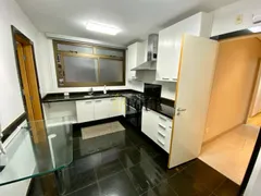 Apartamento com 4 Quartos à venda, 180m² no Belvedere, Belo Horizonte - Foto 8