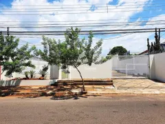 Casa Comercial para alugar, 900m² no Vila Taquarussu , Campo Grande - Foto 2