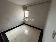 Casa com 3 Quartos à venda, 205m² no Tabajaras, Uberlândia - Foto 6