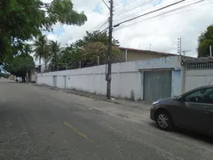 Casa com 4 Quartos à venda, 441m² no Messejana, Fortaleza - Foto 2