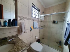 Sobrado com 3 Quartos à venda, 183m² no Vila Morangueira, Maringá - Foto 11