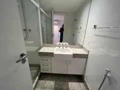 Apartamento com 4 Quartos para alugar, 300m² no Leblon, Rio de Janeiro - Foto 17