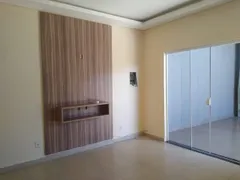 Casa com 2 Quartos para alugar, 180m² no Jardim Ouro Verde, Bauru - Foto 4