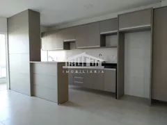 Apartamento com 2 Quartos à venda, 65m² no Vila Ipiranga, Londrina - Foto 4