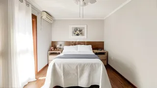 Casa de Condomínio com 3 Quartos à venda, 140m² no Teresópolis, Porto Alegre - Foto 2