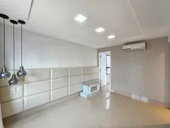 Apartamento com 3 Quartos para alugar, 110m² no Capim Macio, Natal - Foto 7