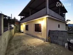 Casa com 3 Quartos à venda, 114m² no Fazendinha, Teresópolis - Foto 4
