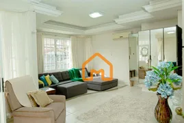 Casa com 3 Quartos à venda, 286m² no Glória, Joinville - Foto 2