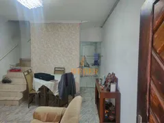 Sobrado com 4 Quartos à venda, 280m² no Núcleo Residencial Isabela, Taboão da Serra - Foto 9