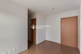 Apartamento com 2 Quartos à venda, 45m² no Santa Fé, Porto Alegre - Foto 2