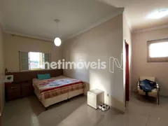 Casa com 3 Quartos à venda, 323m² no Três Barras, Contagem - Foto 8