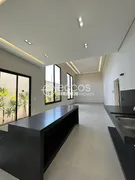 Casa com 3 Quartos à venda, 264m² no Joquei Clube, Araguari - Foto 4
